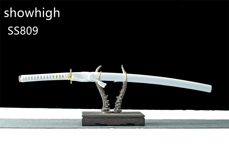 Handmade   high carbon sharp battle ready functional japanese samurai katana  Swords white SS809