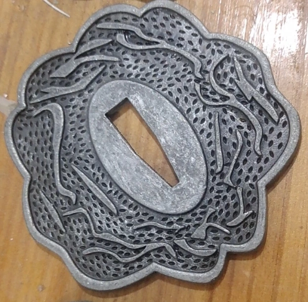 tsuba 1